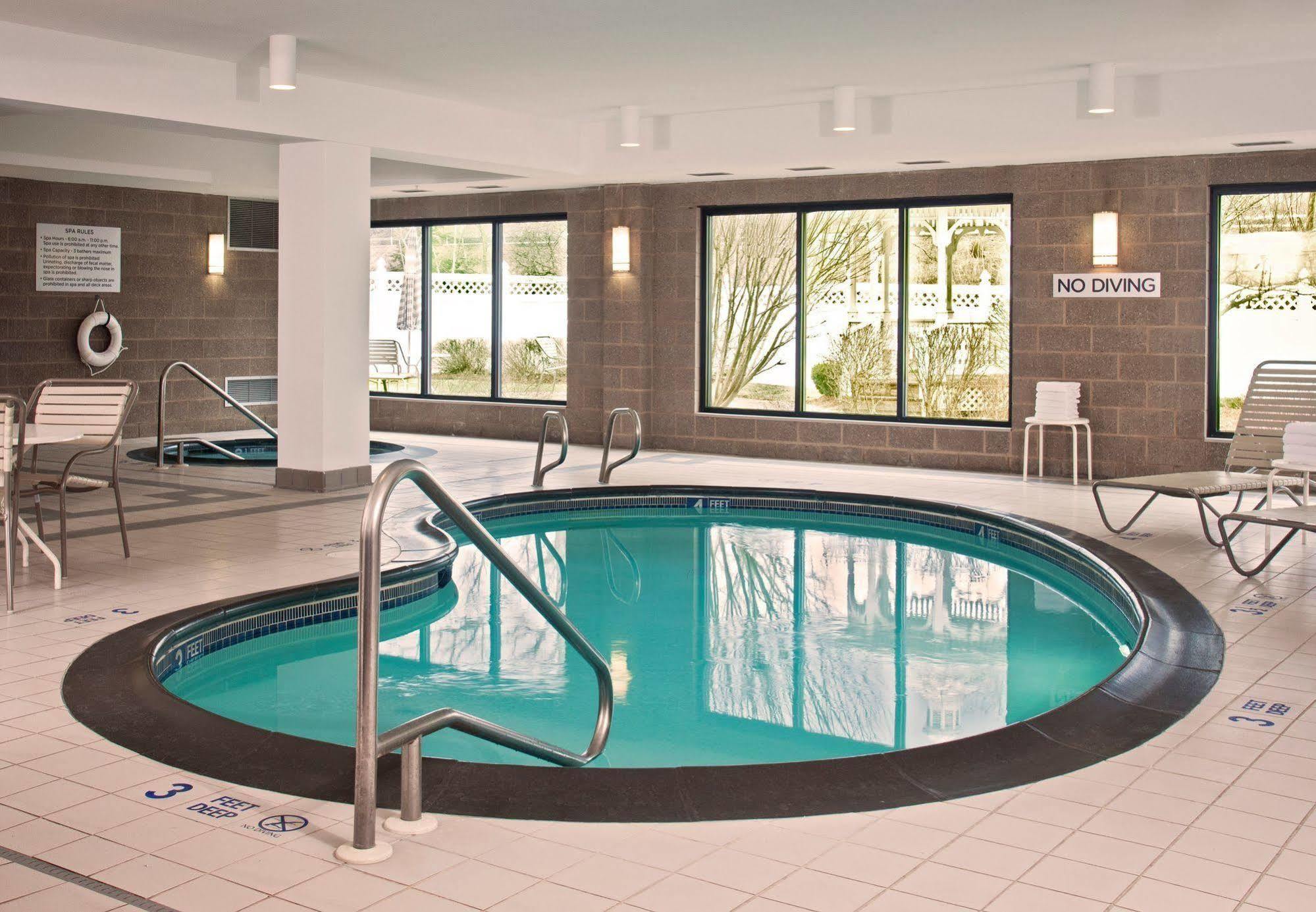 Hotel Courtyard Newburgh Stewart Airport Esterno foto
